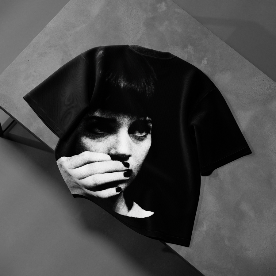 Silent Gaze Black T-Shirt