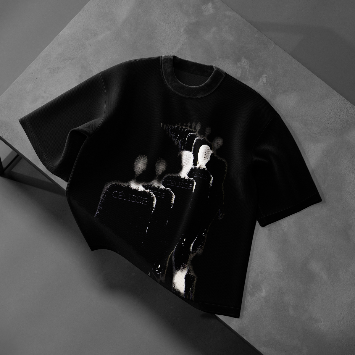 Echoes Célisse Black T-Shirt