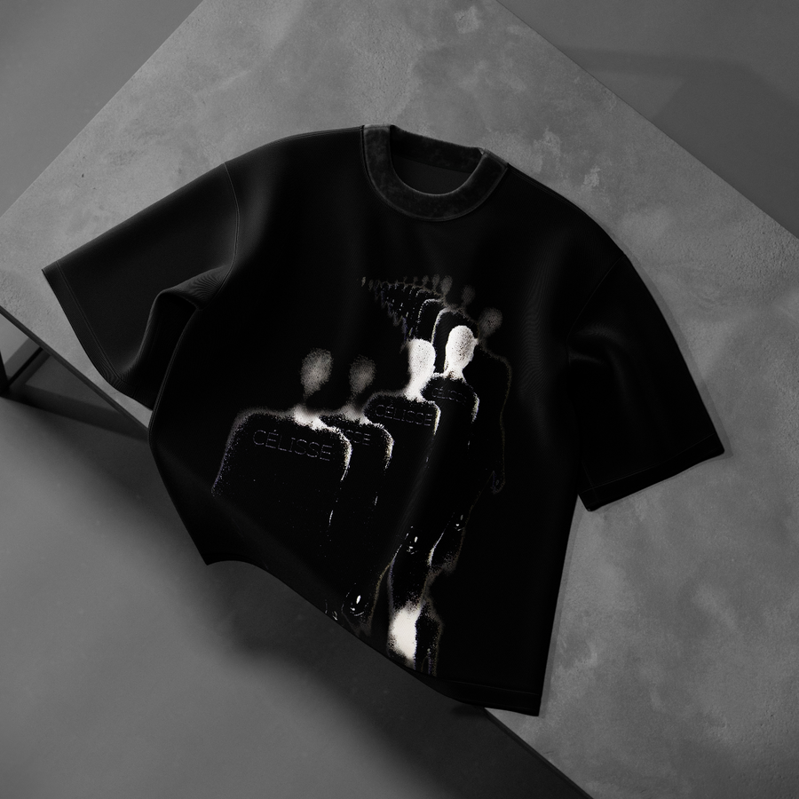 Echoes Célisse Black T-Shirt